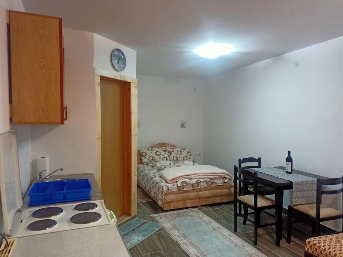 Apartmani Momcilo Žabljak Esterno foto